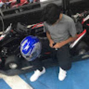 Meet your Posher, Damian